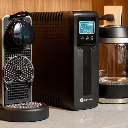 UPS interactivo para estabilidad y protección del suministro eléctrico